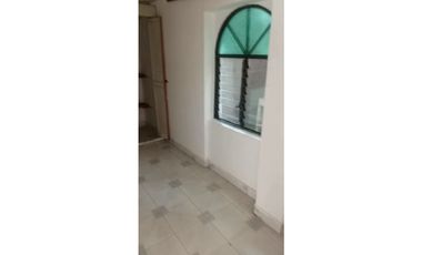 SE VENDE CASA PROPIEDAD HORIZONTAL EN EL CENTRO PRIMER PISO