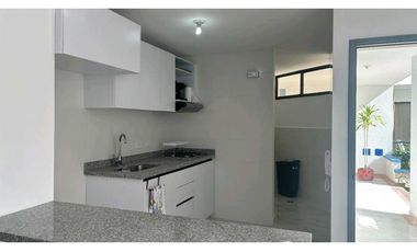Vendo Apartamento Remodelado en Rodadero Sur - 005