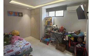 Vía La Costa, Casa en Renta, 345m2, 5 Habitaciones