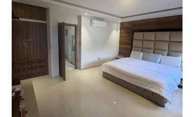 Vía La Costa, Casa en Renta, 345m2, 5 Habitaciones