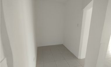 La Alborada, Local Comercial en Renta, 69m2, 2 Ambientes Vía Comercial