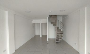 La Alborada, Local Comercial en Renta, 69m2, 2 Ambientes Vía Comercial