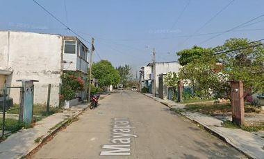 Casa en  Venta a 20 min de Aeropuerto Minatitlán y 8 min del Malecón de Veracruz.