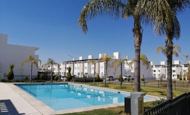 CASA AMUEBLADA CORDILLERA RESIDENCIAL LEON RENTA