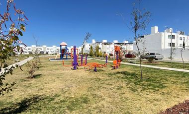 CASA AMUEBLADA CORDILLERA RESIDENCIAL LEON RENTA