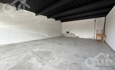 Renta de Locales Comerciales en Plaza Encanto Av. Lazaro Cardenas