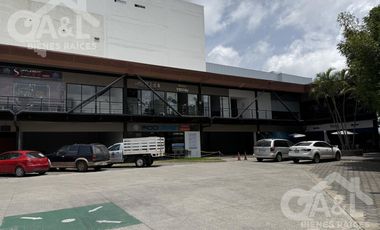 Renta de Locales Comerciales en Plaza Encanto Av. Lazaro Cardenas