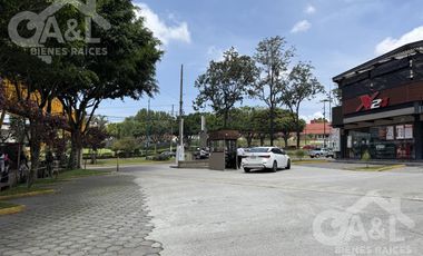 Renta de Locales Comerciales en Plaza Encanto Av. Lazaro Cardenas