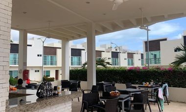 Residencial Long Island, Casa en Renta, 3 recámaras en Esquina en Cancún, Coldwell Banker Punta Sur