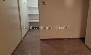 Local Comercial en Renta en Cuajimalpa de Morelos, Santa Fe Cuajimalpa AM. 26-23