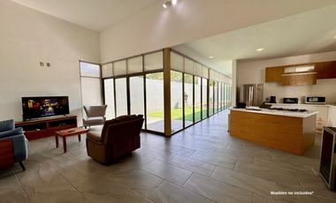 Casa una planta| Equipada| Entrega inmediata