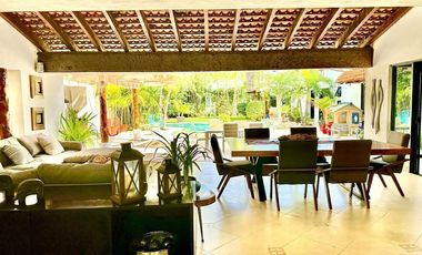 Residencia Contemporánea en Montebello