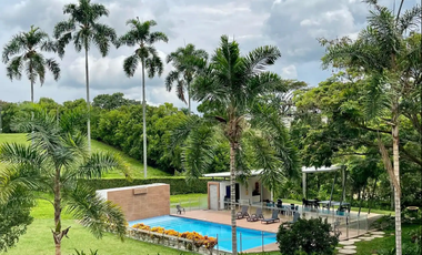 RENTO APARTAMENTO AMOBLADO  AL FRENTE DEL CLUB EN CERRITOS PEREIRA