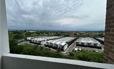 RENTA  APARTASUITE AMOBLADO CON PARQUEADERO EN CERRITOS PEREIRA