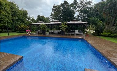 VENTA O ALQUILER CASA ALTOS DE GOLF 2550M2 MODERNA CON PISCINA MLD