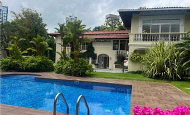 VENTA O ALQUILER CASA ALTOS DE GOLF 2550M2 MODERNA CON PISCINA MLD