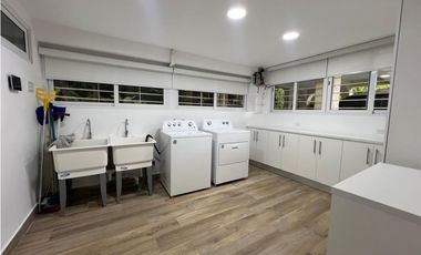 VENTA O ALQUILER CASA ALTOS DE GOLF 2550M2 MODERNA CON PISCINA MLD