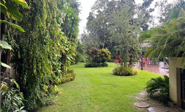 VENTA O ALQUILER CASA ALTOS DE GOLF 2550M2 MODERNA CON PISCINA MLD