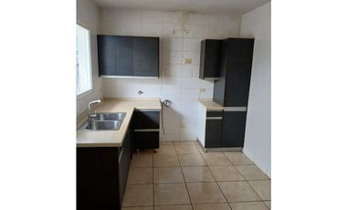 Venta de casa en Brisas del Golf Norte (PH Alpes) GTA