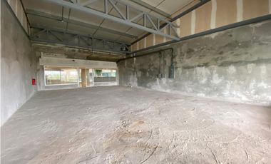 LOCAL COMERCIAL / PASEO ALBROOK / PLANTA ALTA / 196M / TERRAZA