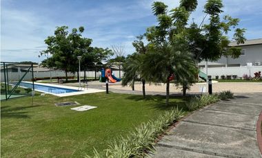 SEA CONFIABLE VENDE HERMOSA CASA LISTA PARA ENTREGAR EN COSTA SUR