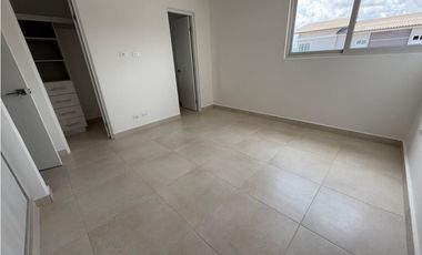 SEA CONFIABLE VENDE HERMOSA CASA LISTA PARA ENTREGAR EN COSTA SUR