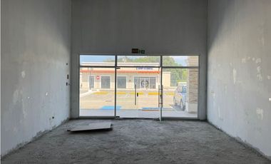 PLAZA FARALLONES / RIO HATO / 90M / LOCALES COMERCIALES JC