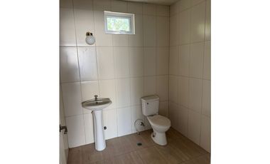 PLAZA FARALLONES / RIO HATO / 90M / LOCALES COMERCIALES JC