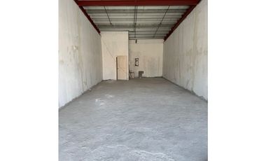 PLAZA FARALLONES / RIO HATO / 90M / LOCALES COMERCIALES JC