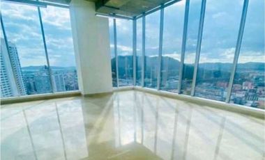 SE ALQUILA OFICINA DE 75 M2 EN LA AV.BALBOA, PH BOC, VISTA AL MAR