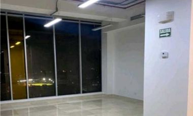 SE ALQUILA OFICINA DE 75 M2 EN LA AV.BALBOA, PH BOC, VISTA AL MAR