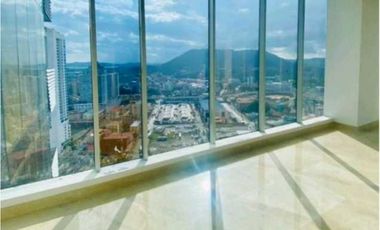 SE ALQUILA OFICINA DE 75 M2 EN LA AV.BALBOA, PH BOC, VISTA AL MAR