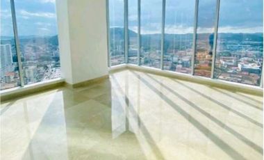 SE ALQUILA OFICINA DE 75 M2 EN LA AV.BALBOA, PH BOC, VISTA AL MAR