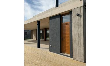 CASA EN COSTA ESMERAL MARTIMO III