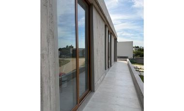 CASA EN COSTA ESMERAL MARTIMO III