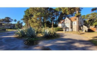 Vendo Casa en el norte de Pinamar. Cul de sac. Oportunidad.!!!