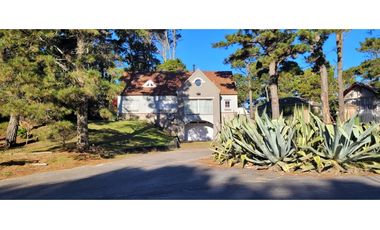 Vendo Casa en el norte de Pinamar. Cul de sac. Oportunidad.!!!
