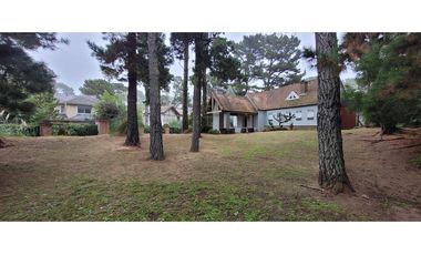 Vendo Casa en el norte de Pinamar. Cul de sac. Oportunidad.!!!