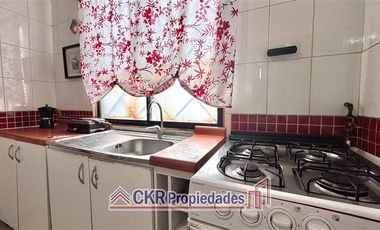 Casa en Arriendo en Av.Salvador Sanfuentes, Vicuña Mackenna Oriente, Metro Elisa Correa