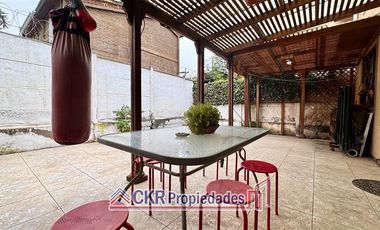 Casa en Arriendo en Av.Salvador Sanfuentes, Vicuña Mackenna Oriente, Metro Elisa Correa