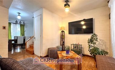 Casa en Arriendo en Av.Salvador Sanfuentes, Vicuña Mackenna Oriente, Metro Elisa Correa