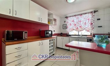 Casa en Arriendo en Av.Salvador Sanfuentes, Vicuña Mackenna Oriente, Metro Elisa Correa