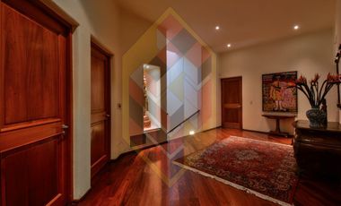 VENDE  O RENTA CASA EN CALLE CERRADA EN LOMAS ALTAS