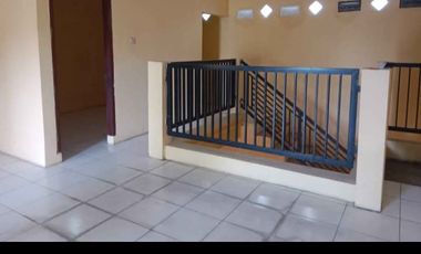 Rumah Disewakan di Kutisari