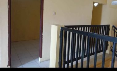 Rumah Disewakan di Kutisari