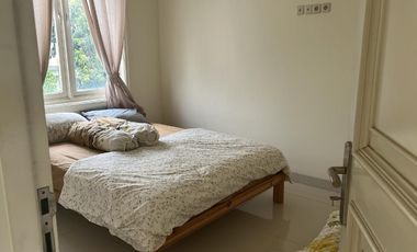 Dijual cepat Rumah 2 lantai di Les Belles Maisons, Serpong, Tangerang