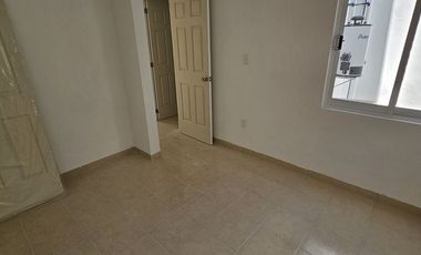 Casa con roof top en venta, en condominio con alberca, en Emiliano Zapata, Mor.