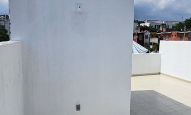 Casa con roof top en venta, en condominio con alberca, en Emiliano Zapata, Mor.