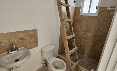 Casa con roof top en venta, en condominio con alberca, en Emiliano Zapata, Mor.