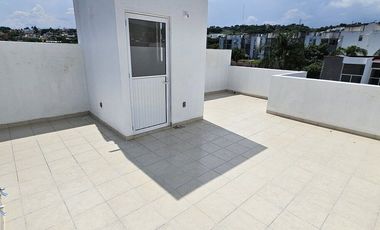 Casa con roof top en venta, en condominio con alberca, en Emiliano Zapata, Mor.